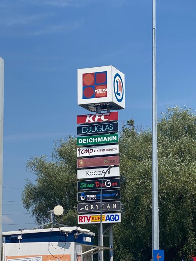 Pokoje Polinezyjska Warszawa Exteriör bild